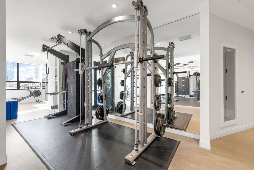 100 Shawmut Ave # 807