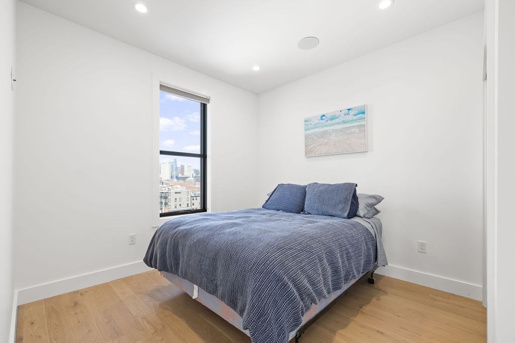 472 W Broadway # 501