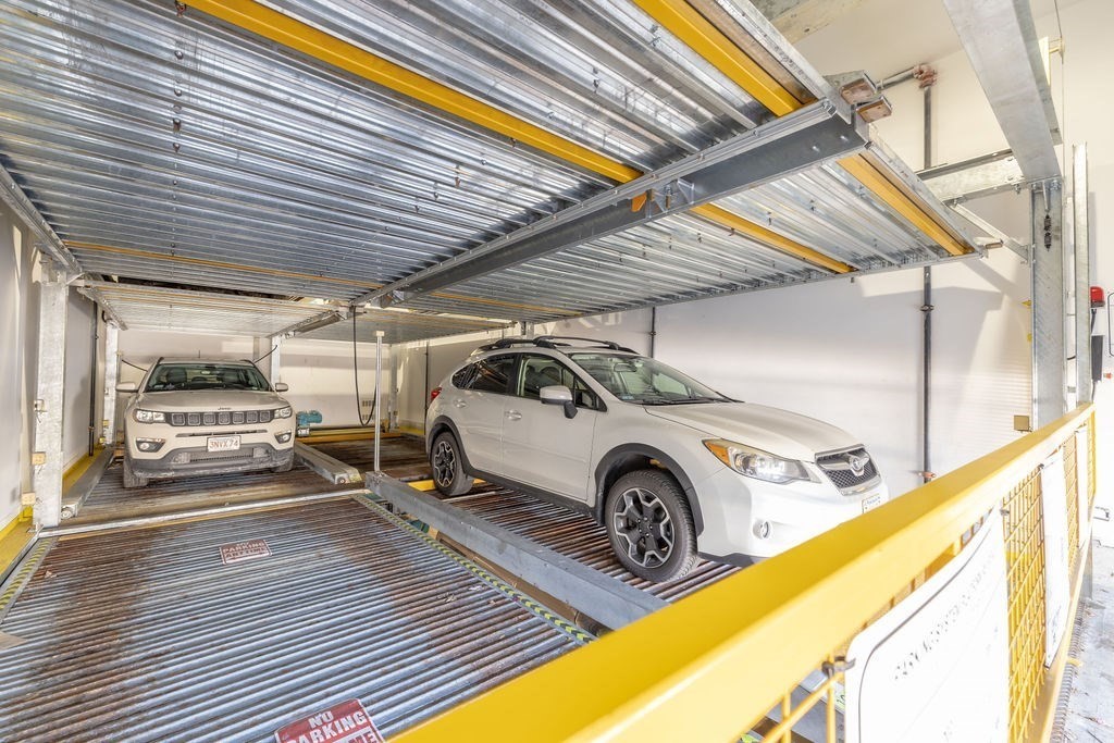 472 W Broadway # 501