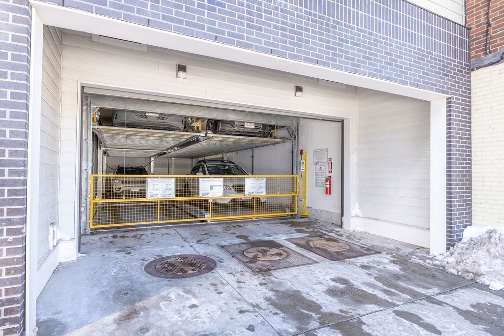 472 W Broadway # 501