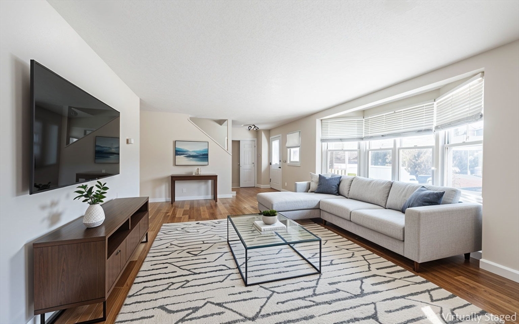 4 Rowe Ct # 4