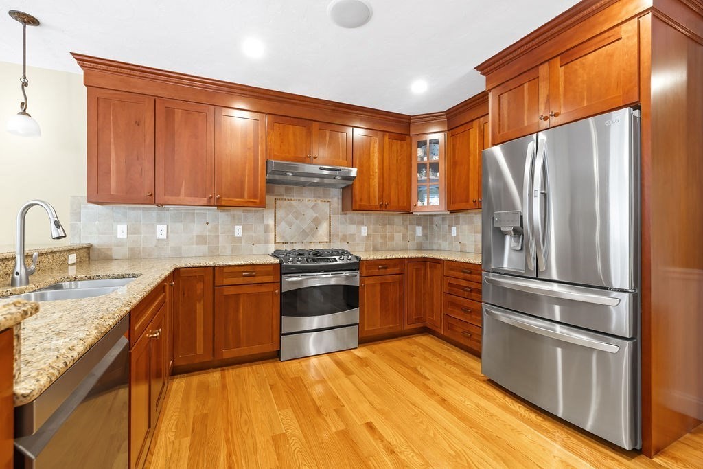 192 Boston Post Road # 8