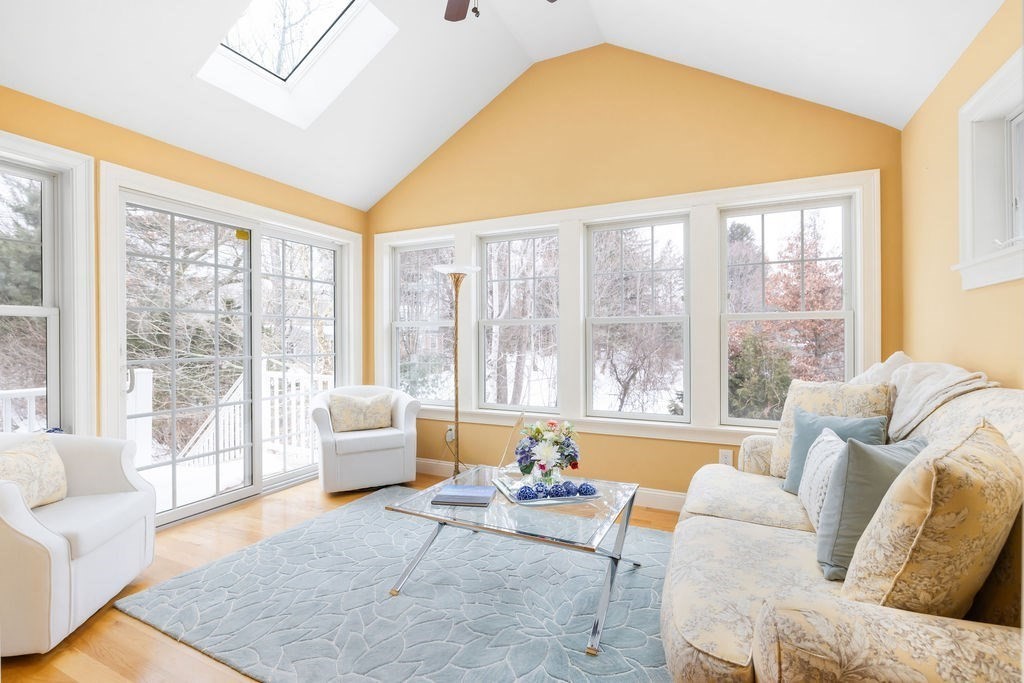 192 Boston Post Road # 8