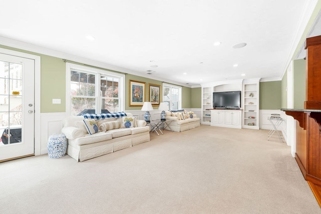 192 Boston Post Road # 8