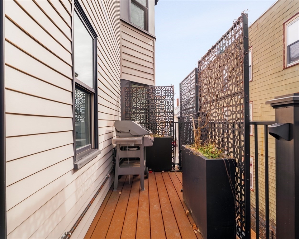 36 Hall St # 2