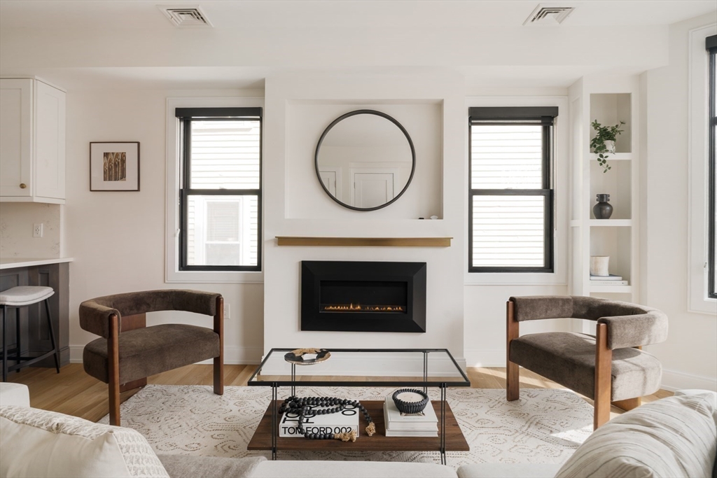 36 Hall St # 2