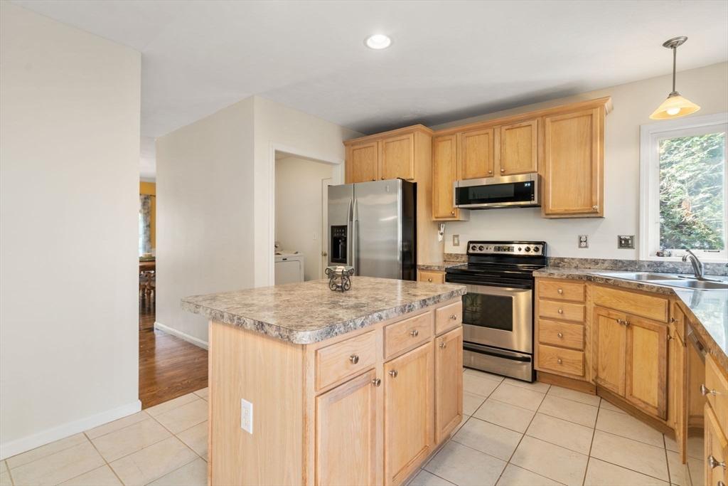 74 Kennedy Cir