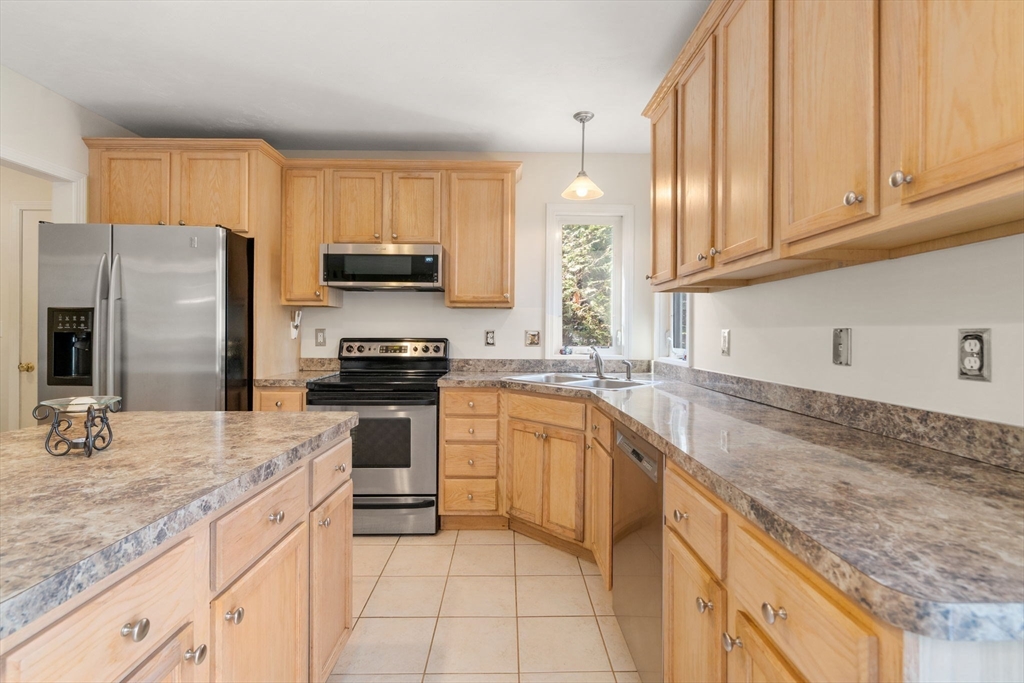 74 Kennedy Cir