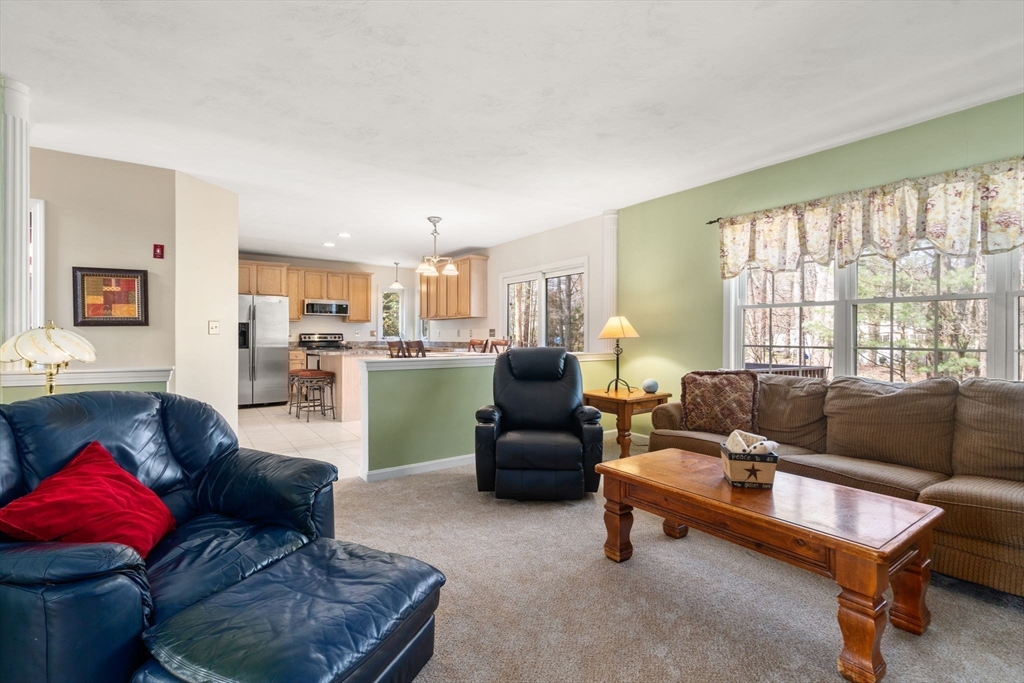 74 Kennedy Cir