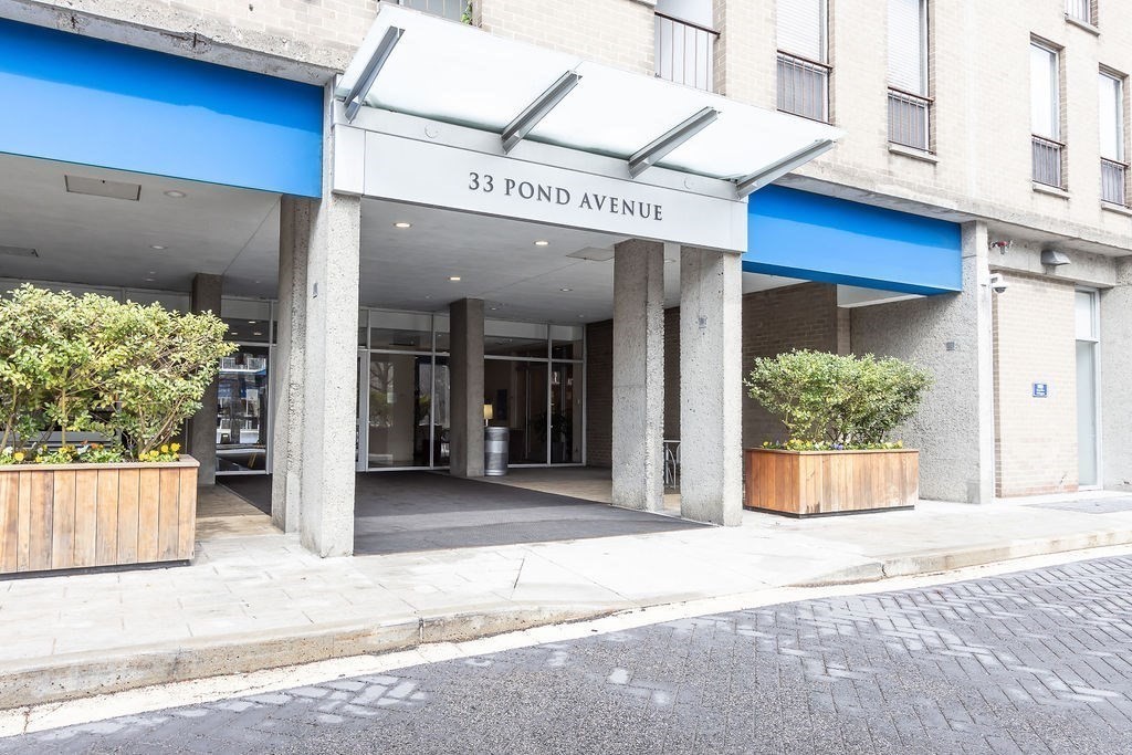 33 Pond Ave # 524