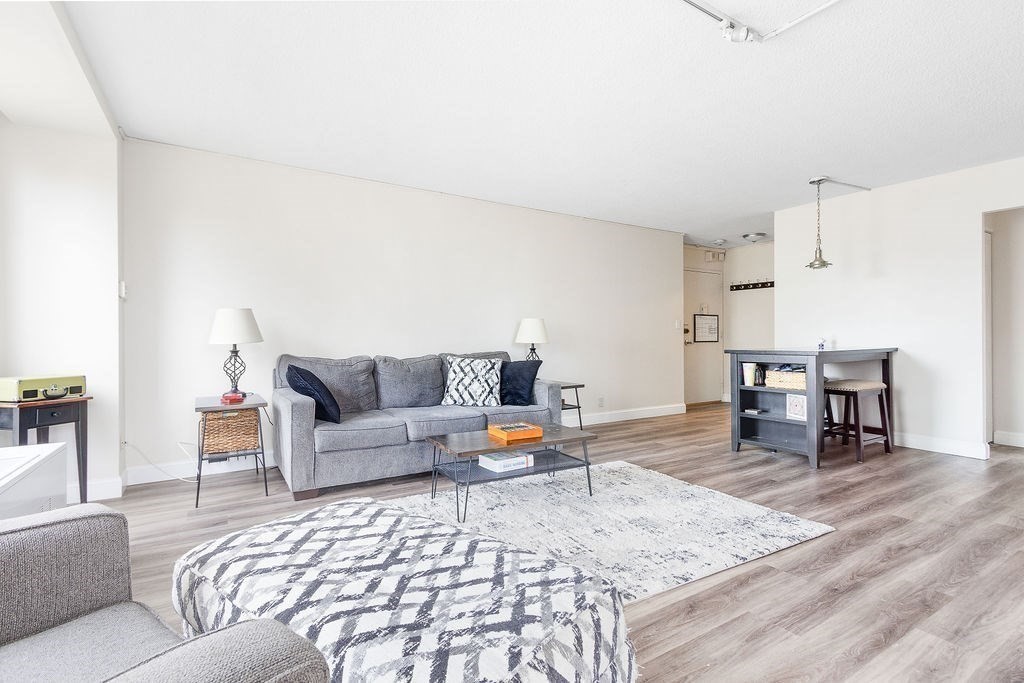 33 Pond Ave # 524