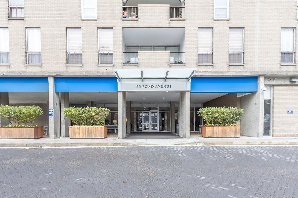 33 Pond Ave # 524