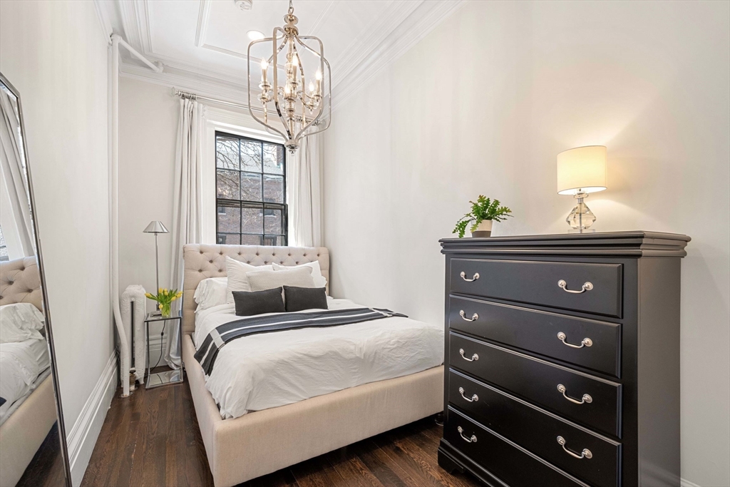 121 Charles St # 4