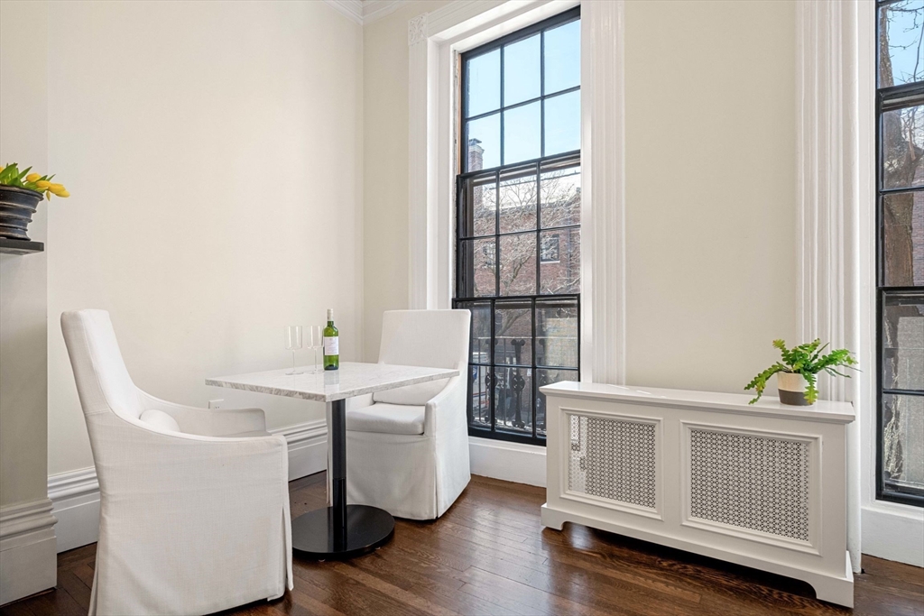 121 Charles St # 4
