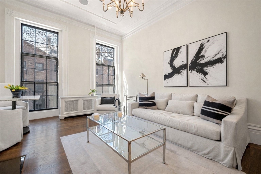 121 Charles St # 4