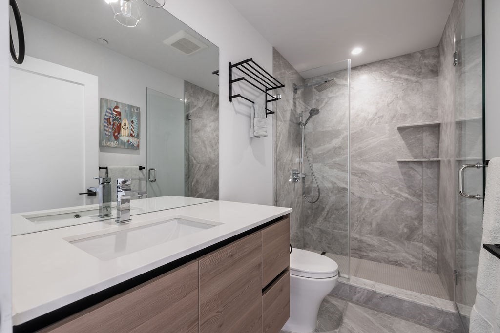 472 W Broadway # 501