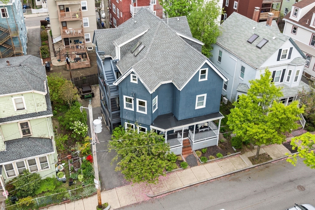 72 Tuttle St # 1