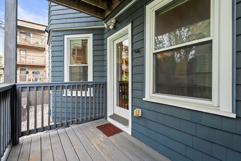 72 Tuttle St # 1