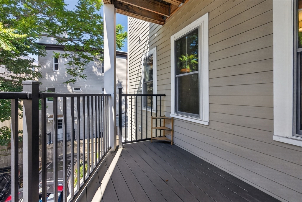 36 Rossmore St # 2
