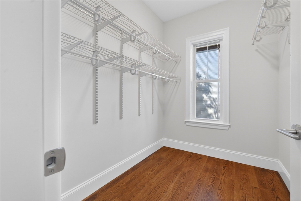 36 Rossmore St # 2