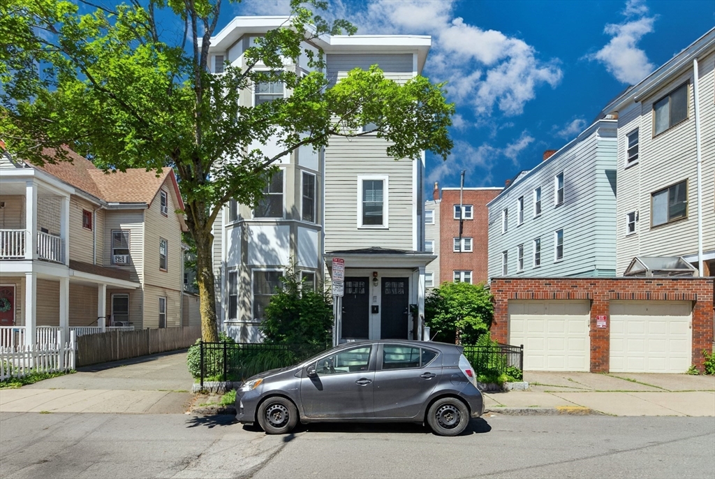 36 Rossmore St # 2