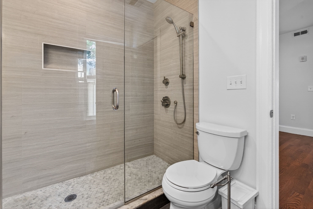 36 Rossmore St # 2