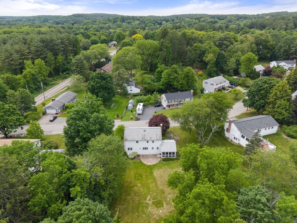 11 Foxhill Rd