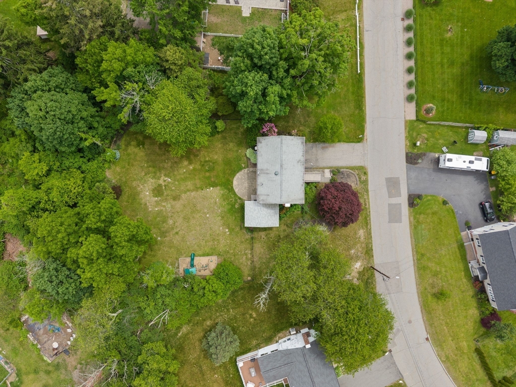 11 Foxhill Rd