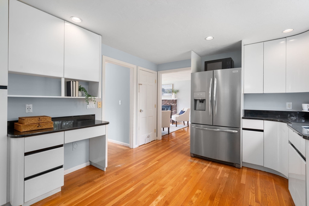 11 Foxhill Rd