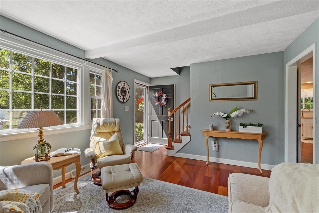 2 Pleasant Avenue