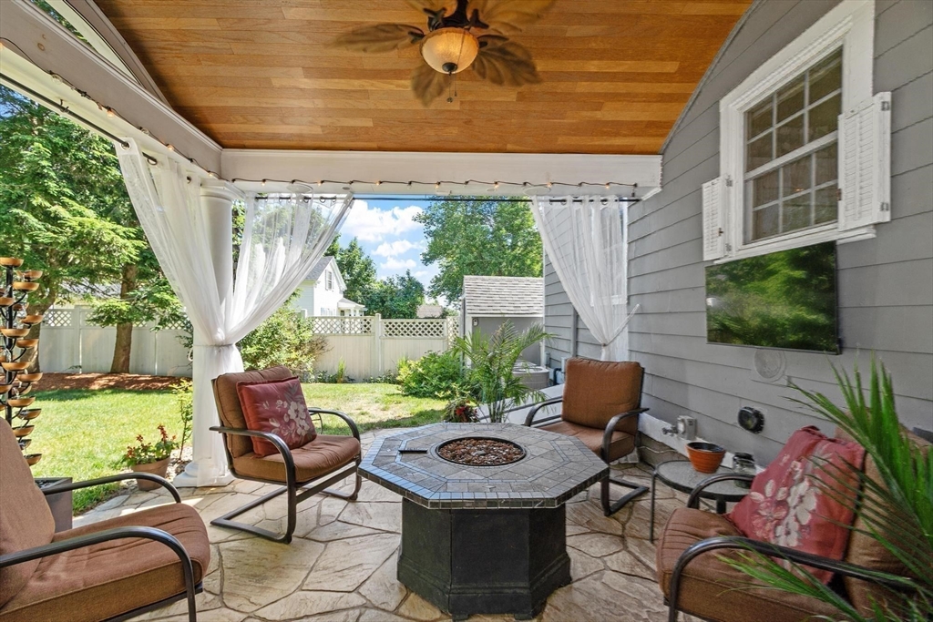 2 Pleasant Avenue