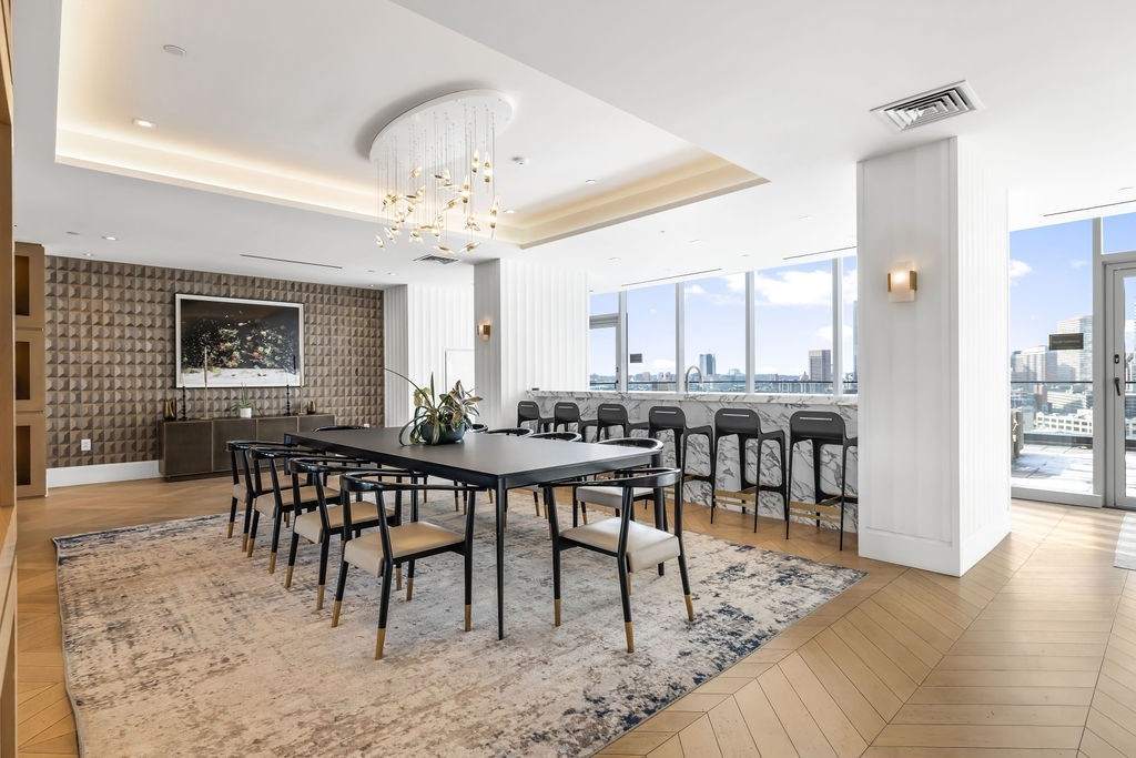 100 Shawmut Ave # 807 Unit: 8-807
