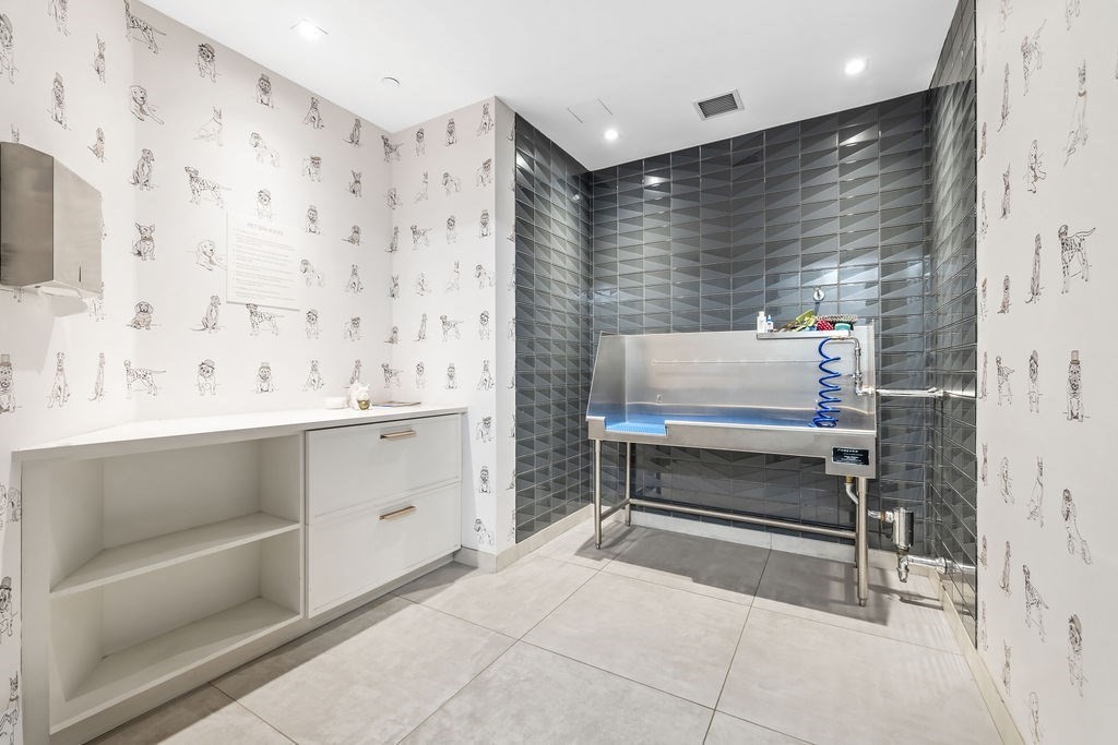 100 Shawmut Ave # 807 Unit: 8-807