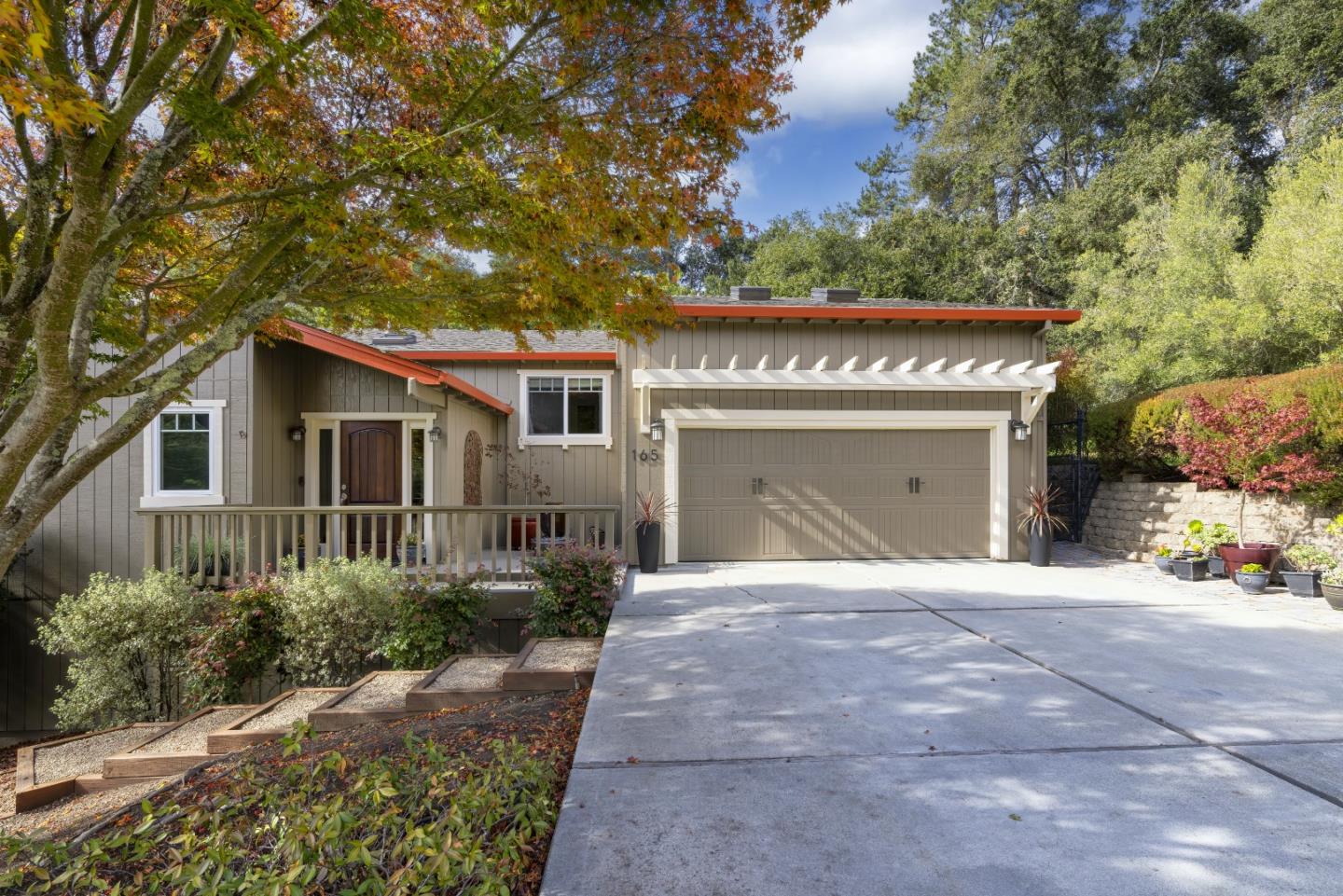 165 Petery LN