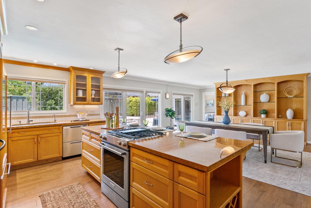 290 Saint Andrews DR