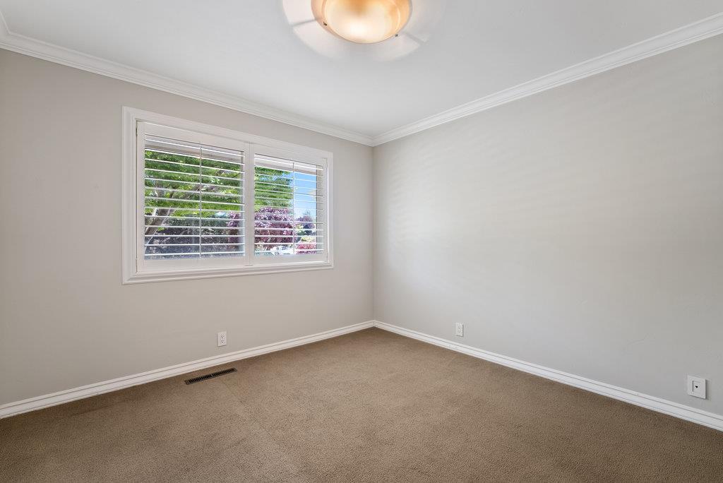 290 Saint Andrews DR