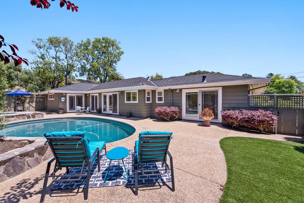 290 Saint Andrews DR