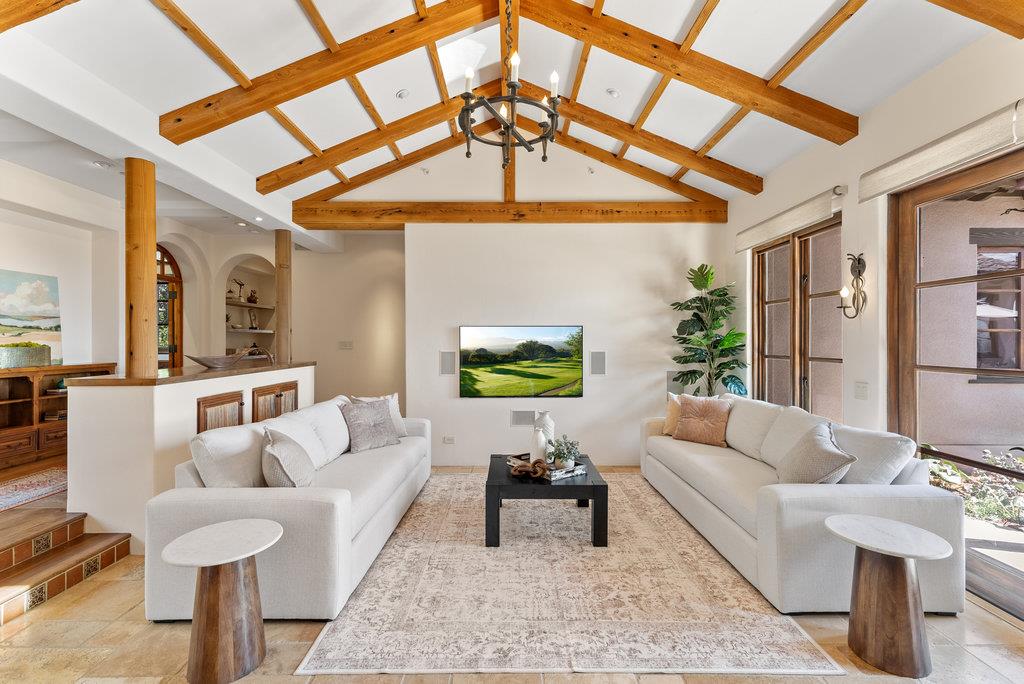 423 Ventana WAY