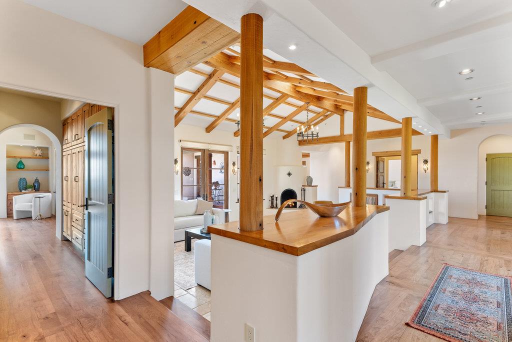 423 Ventana WAY