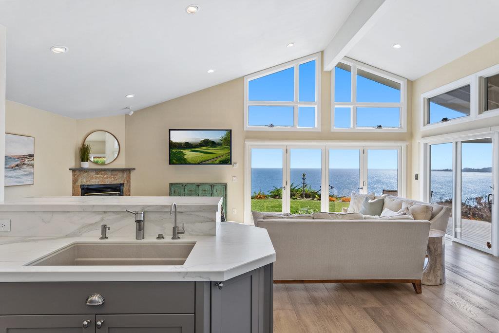721 Seacliff Drive