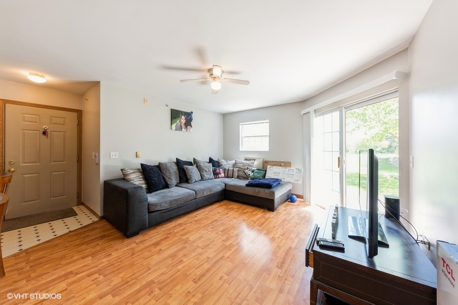 1551 W Crystal Rock Court Unit: 1C