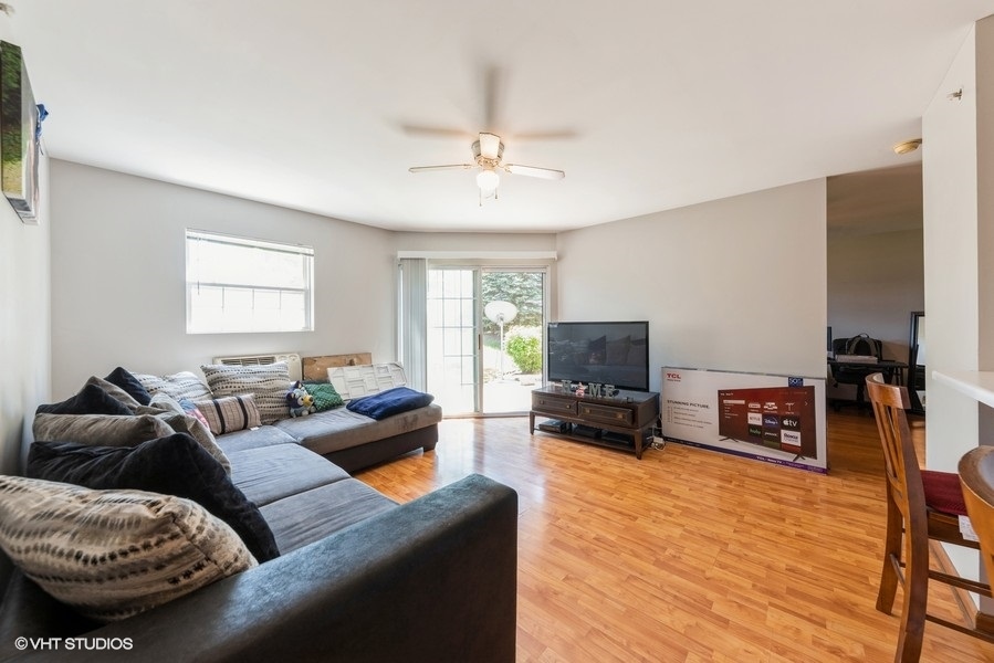 1551 W Crystal Rock Court Unit: 1C
