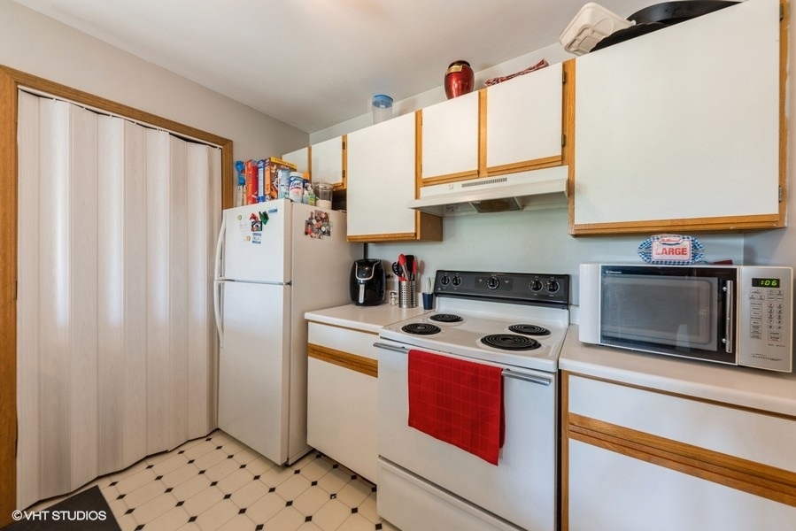 1551 W Crystal Rock Court Unit: 1C