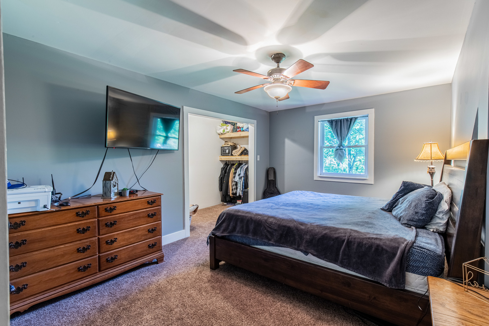 7 N Walnut Drive