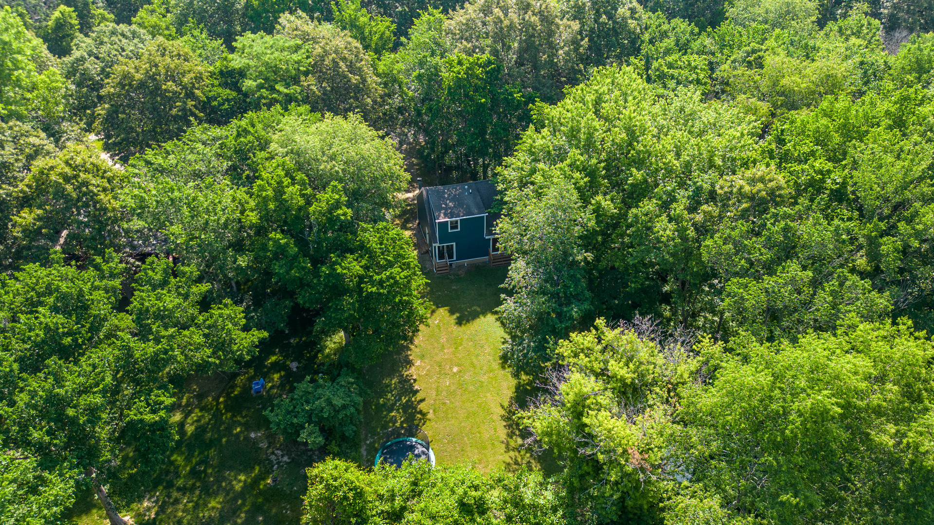 7 N Walnut Drive