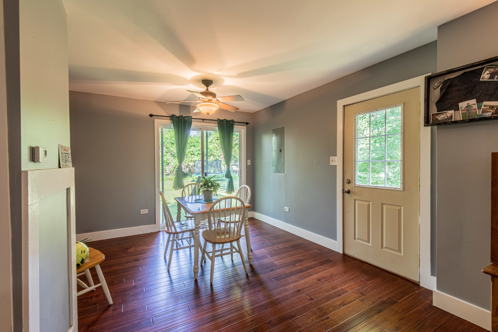 7 N Walnut Drive