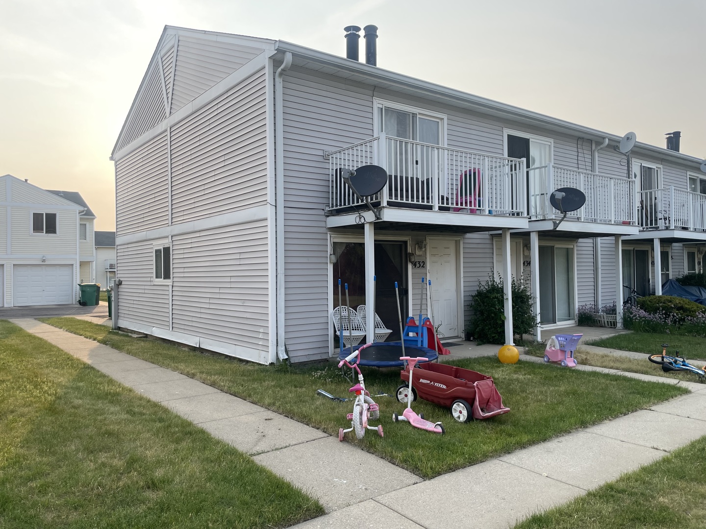 432 meadow green Lane