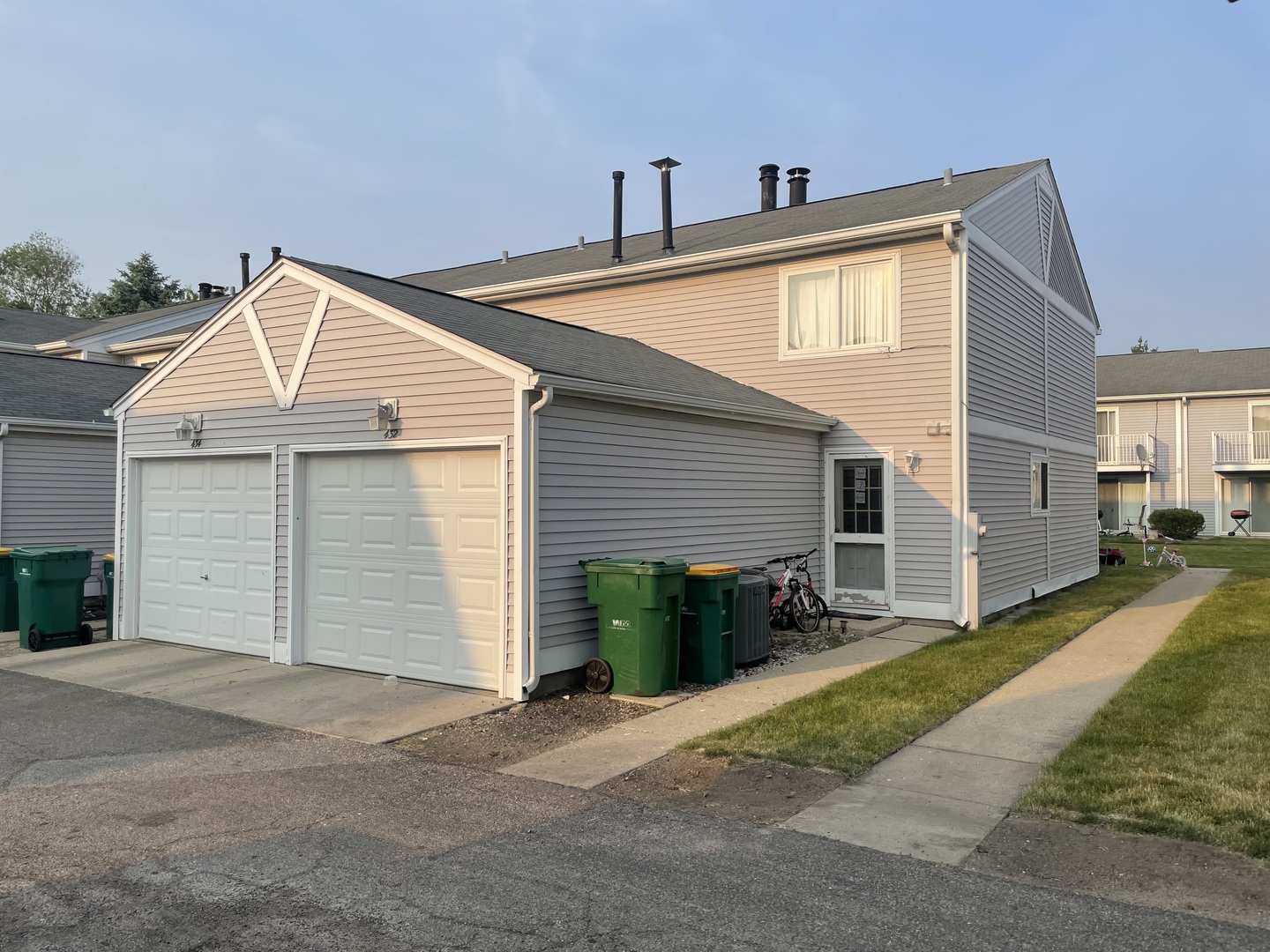 432 meadow green Lane