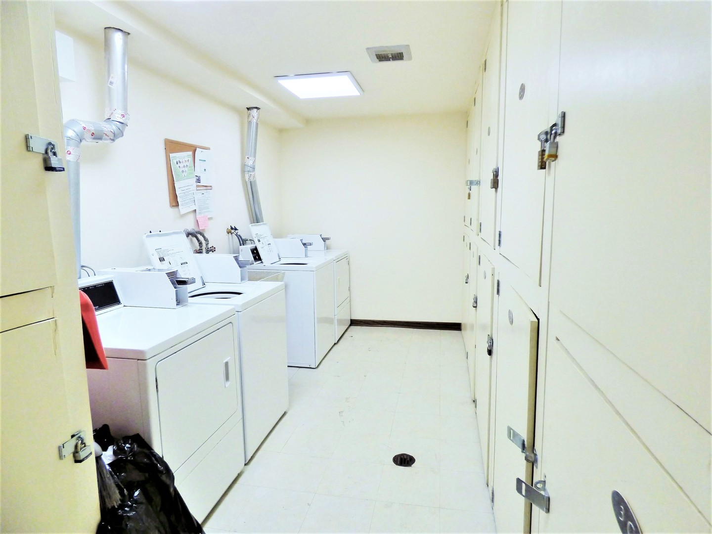 10936 Kilpatrick Avenue Unit: 3C