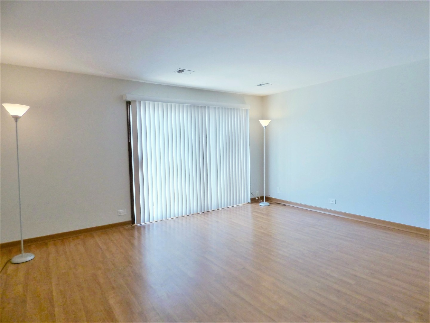 10936 Kilpatrick Avenue Unit: 3C